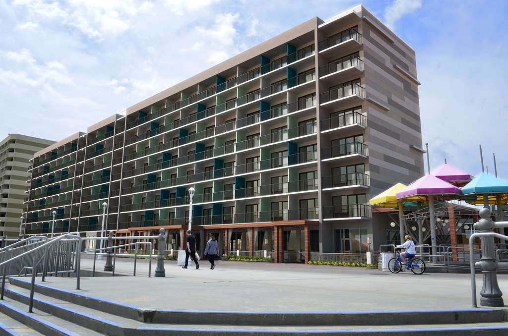 Doubletree By Hilton Oceanfront Virginia Beach Hotel Exterior photo